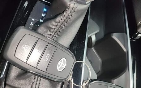 Toyota Camry, 2025 год, 3 700 000 рублей, 8 фотография