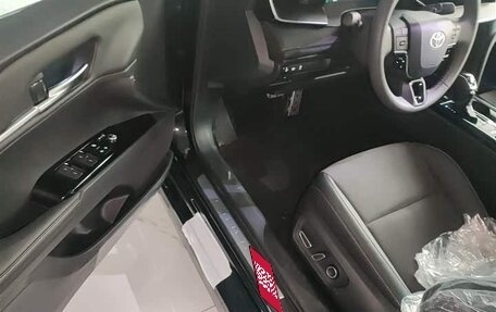 Toyota Camry, 2025 год, 3 700 000 рублей, 15 фотография