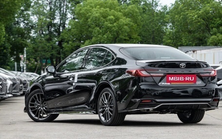 Toyota Camry, 2025 год, 3 850 000 рублей, 6 фотография
