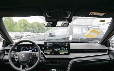 Toyota Camry, 2025 год, 3 850 000 рублей, 11 фотография
