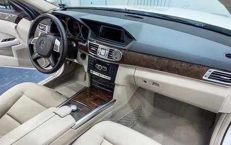 Mercedes-Benz E-Класс, 2013 год, 2 400 000 рублей, 3 фотография