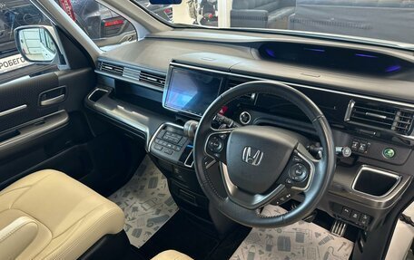 Honda Stepwgn IV, 2017 год, 2 649 900 рублей, 11 фотография