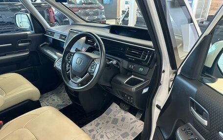 Honda Stepwgn IV, 2017 год, 2 649 900 рублей, 10 фотография