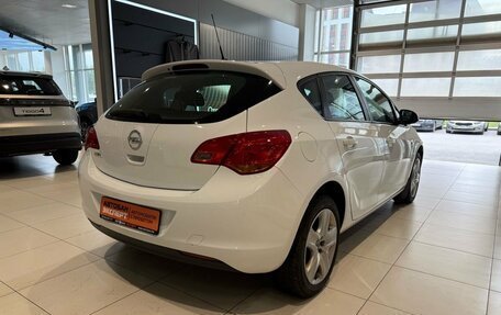 Opel Astra J, 2011 год, 909 000 рублей, 7 фотография