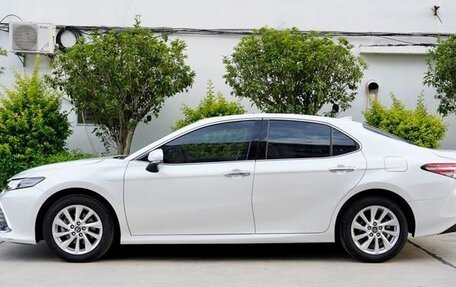 Toyota Camry, 2021 год, 2 342 000 рублей, 3 фотография