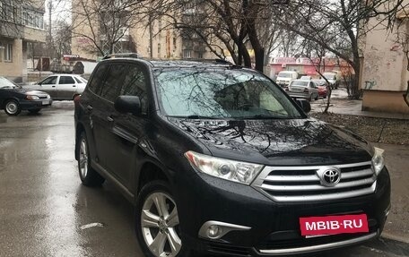 Toyota Highlander III, 2013 год, 2 100 000 рублей, 8 фотография
