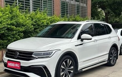 Volkswagen Tiguan II, 2021 год, 2 180 000 рублей, 1 фотография