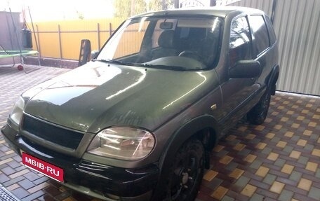 Chevrolet Niva I рестайлинг, 2005 год, 320 000 рублей, 1 фотография