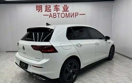 Volkswagen Golf VIII, 2022 год, 2 480 000 рублей, 2 фотография