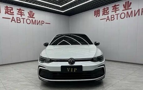 Volkswagen Golf VIII, 2022 год, 2 480 000 рублей, 4 фотография