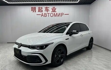 Volkswagen Golf VIII, 2022 год, 2 480 000 рублей, 18 фотография