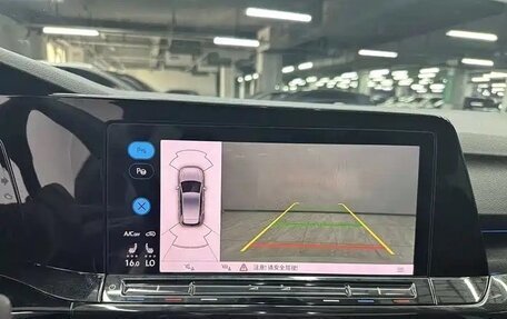 Volkswagen Golf VIII, 2022 год, 2 480 000 рублей, 17 фотография