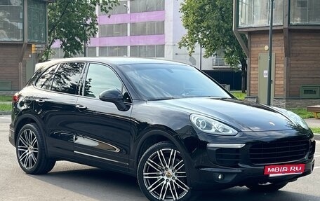 Porsche Cayenne III, 2015 год, 3 915 000 рублей, 2 фотография