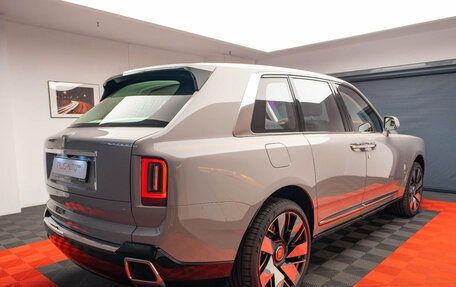 Rolls-Royce Cullinan, 2025 год, 58 290 000 рублей, 5 фотография