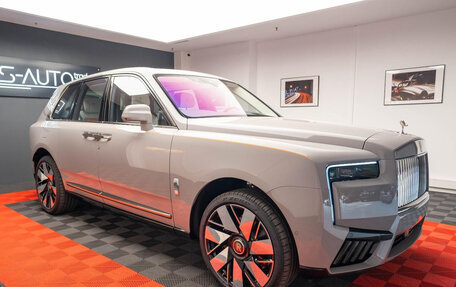 Rolls-Royce Cullinan, 2025 год, 58 290 000 рублей, 3 фотография