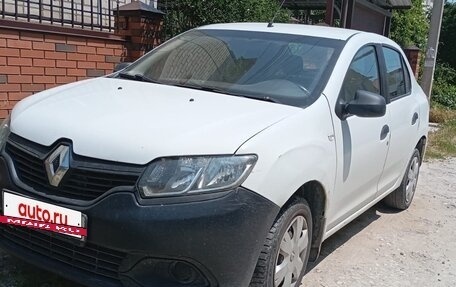 Renault Logan II, 2018 год, 370 000 рублей, 2 фотография