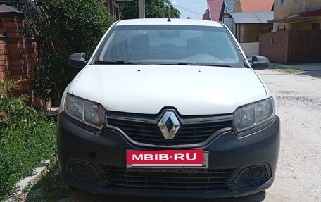 Renault Logan II, 2018 год, 370 000 рублей, 3 фотография
