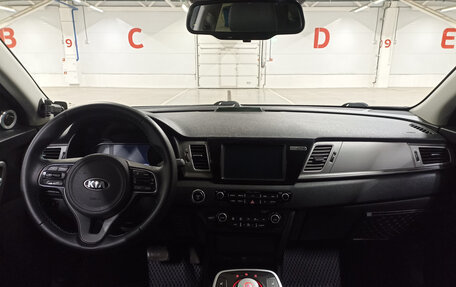 KIA Niro I, 2019 год, 2 150 000 рублей, 18 фотография