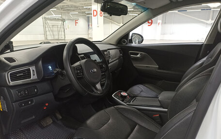 KIA Niro I, 2019 год, 2 150 000 рублей, 20 фотография
