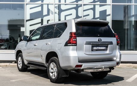 Toyota Land Cruiser Prado 150 рестайлинг 2, 2020 год, 5 394 000 рублей, 2 фотография