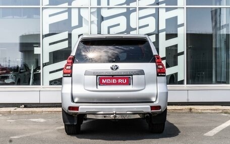 Toyota Land Cruiser Prado 150 рестайлинг 2, 2020 год, 5 394 000 рублей, 4 фотография