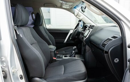 Toyota Land Cruiser Prado 150 рестайлинг 2, 2020 год, 5 394 000 рублей, 8 фотография