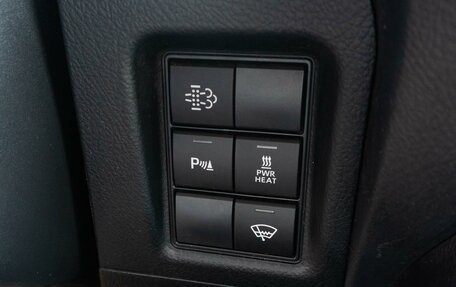 Toyota Land Cruiser Prado 150 рестайлинг 2, 2020 год, 5 394 000 рублей, 14 фотография