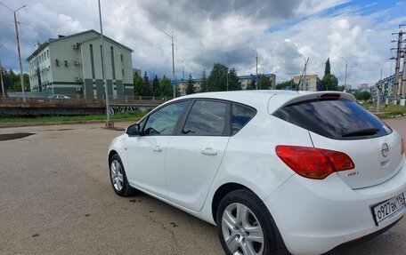Opel Astra J, 2011 год, 970 000 рублей, 6 фотография