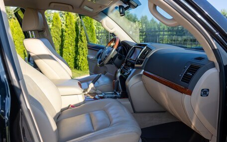 Toyota Land Cruiser 200, 2014 год, 3 800 000 рублей, 8 фотография