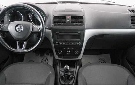Skoda Yeti I рестайлинг, 2014 год, 1 049 000 рублей, 10 фотография