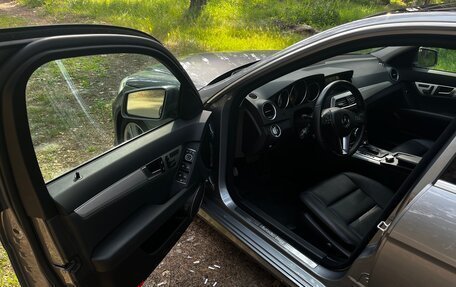 Mercedes-Benz C-Класс, 2011 год, 1 850 000 рублей, 11 фотография