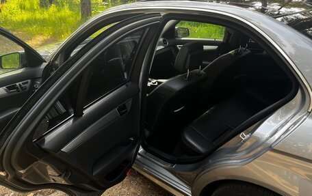 Mercedes-Benz C-Класс, 2011 год, 1 850 000 рублей, 12 фотография