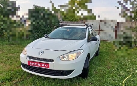 Renault Fluence I, 2013 год, 610 000 рублей, 2 фотография