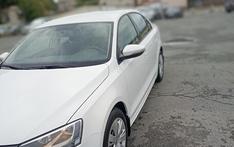 Volkswagen Jetta VI, 2012 год, 1 030 000 рублей, 2 фотография