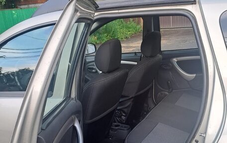 Renault Duster I рестайлинг, 2014 год, 800 000 рублей, 14 фотография