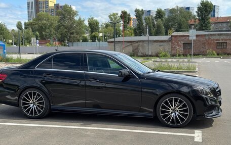 Mercedes-Benz E-Класс, 2015 год, 2 600 000 рублей, 4 фотография