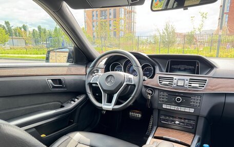Mercedes-Benz E-Класс, 2015 год, 2 600 000 рублей, 14 фотография