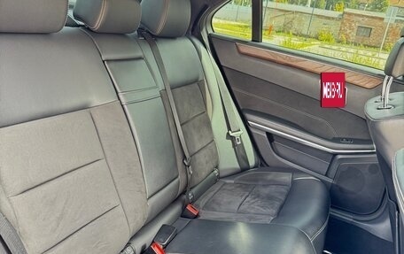 Mercedes-Benz E-Класс, 2015 год, 2 600 000 рублей, 10 фотография