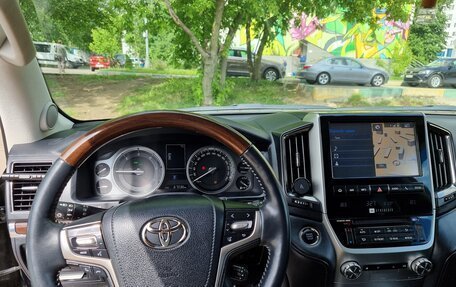 Toyota Land Cruiser 200, 2015 год, 4 955 100 рублей, 10 фотография