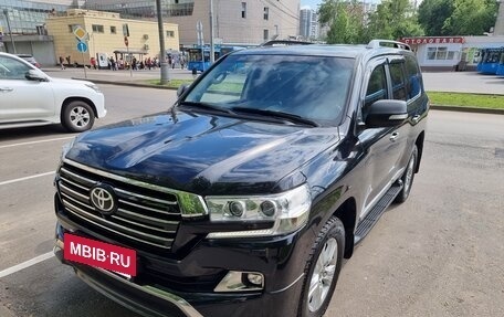 Toyota Land Cruiser 200, 2015 год, 4 955 100 рублей, 3 фотография