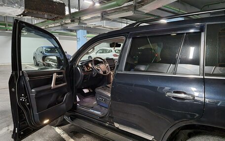 Toyota Land Cruiser 200, 2015 год, 4 955 100 рублей, 15 фотография