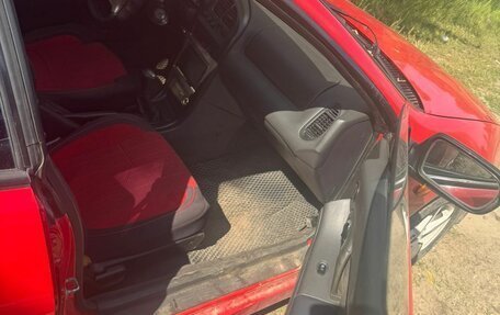 Mazda 323, 1994 год, 250 000 рублей, 4 фотография
