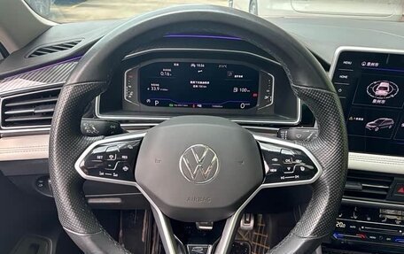 Volkswagen Tiguan II, 2021 год, 2 180 000 рублей, 10 фотография