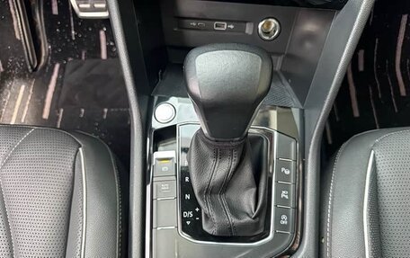 Volkswagen Tiguan II, 2021 год, 2 180 000 рублей, 18 фотография