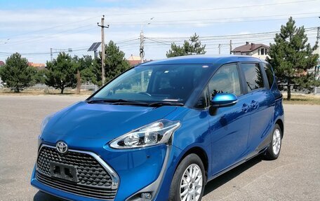 Toyota Sienta II, 2020 год, 1 699 000 рублей, 2 фотография
