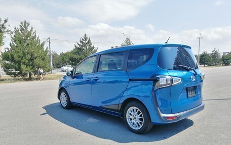 Toyota Sienta II, 2020 год, 1 699 000 рублей, 6 фотография