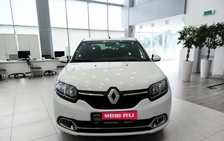 Renault Logan II, 2017 год, 789 000 рублей, 6 фотография