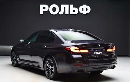 BMW 5 серия, 2021 год, 4 980 000 рублей, 2 фотография
