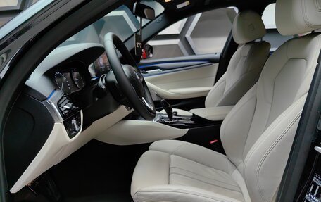 BMW 5 серия, 2021 год, 4 980 000 рублей, 20 фотография
