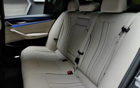 BMW 5 серия, 2021 год, 4 980 000 рублей, 21 фотография